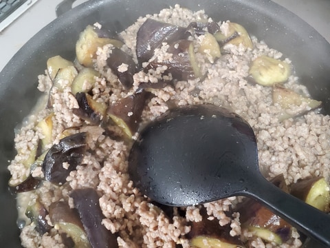 ナスとひき肉のみそ炒め